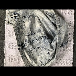 Mossimo Supply Co. Jeans - NWOT White Washed Jeans! ππ Mossimo Supply Co. Jeans - NWOT White Washed Jeans! ππ